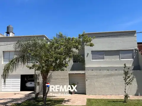 Casa Venta 4 dorm c/ pileta Resistencia Chaco