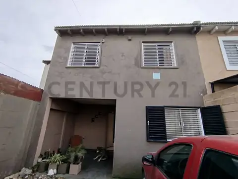 Casa 5 ambientes con 1 baño