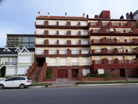 VENTA SAN BERNARDO DTO 2 AMB EN EDIFICIO FRENTE AL MAR BRAVA IV FINANCIADO