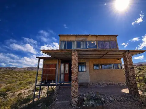 Casa en venta frente al lago potrerillos