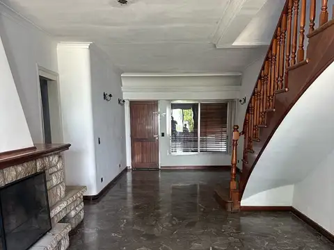 Hipóito Irigoyen  al 900