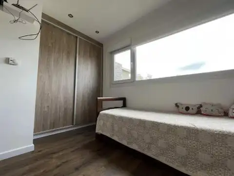 Casa en venta - 3 Dormitorios 1 Baño - Cochera - 1.050Mts2 - Chapadmalal