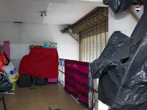 LOCAL COMERCIAL EN AVELLANEDA EXCELENTE UBICACION