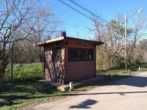 Casa en Alquiler con 2 cocheras