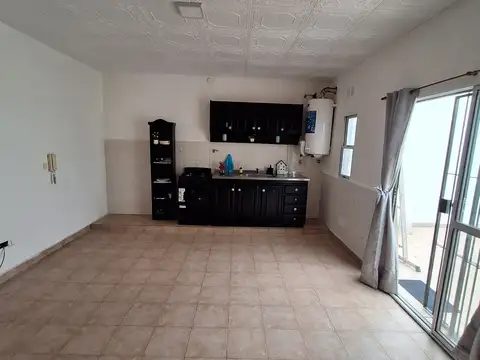 Depto Tipo Casa en Alquiler de 1 dormitorio
