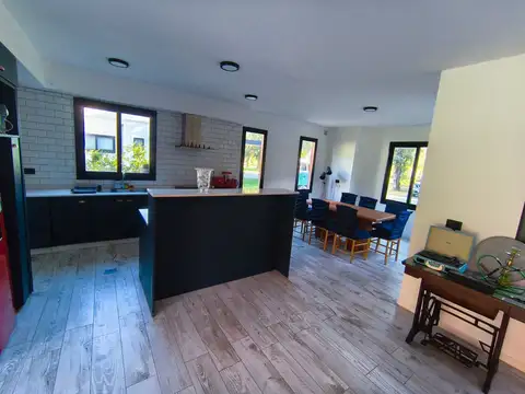 Casa en Alquiler 1 año