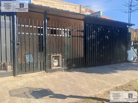 CASA EN VANTA MAS DOS DEPARTAMENTOS EN VILLA MERCEDES, SAN LUIS.