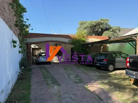 CALLE JUAN B JUSTO-CASA EN VENTA - LOS TIATINES AL 300