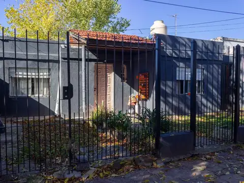 Casa en Venta en Villa Santos Tesei, Partido de Hurlingham