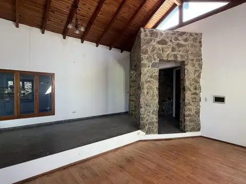 Casa en Venta en Arguello, USD 185.000