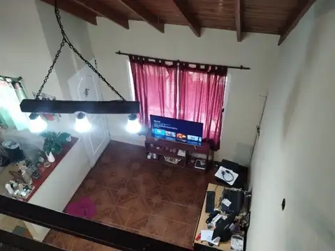 CASA EN REMEDIOS DE ESCALADA sobre AMPLIO LOTE