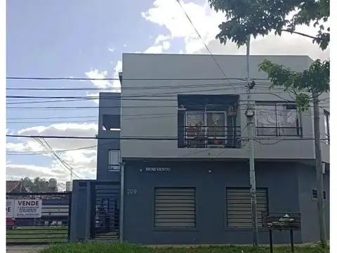 Depto De Dos Ambientes En Planta Baja En Venta