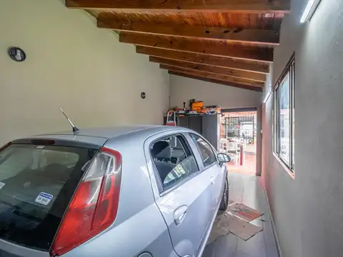 casa en venta  4 ambientes con pileta