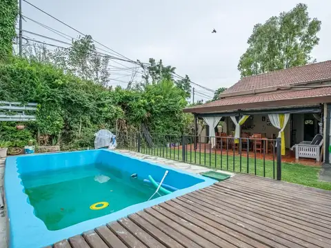 casa en venta  4 ambientes con pileta