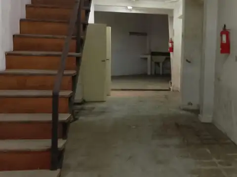 HIPOLITO IRIGOYEN  al 700