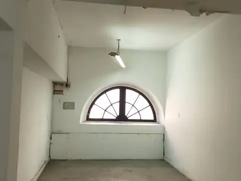 HIPOLITO IRIGOYEN  al 700