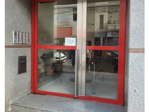 Av. Rivadavia 18410 , Piso 6