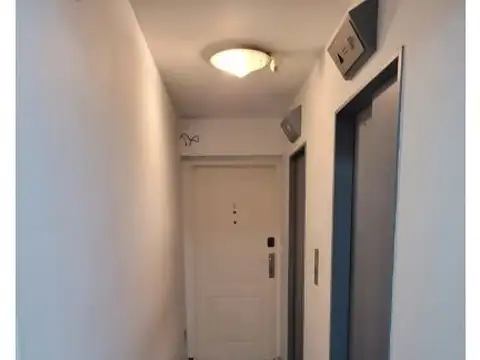 Departamento en Venta  5 Ambientes  en Morón centro.