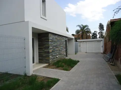 Depto Tipo Casa en Venta de 3 dormitorios