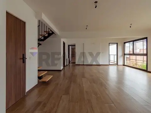 VENTA DUPLEX CABALLITO SUR A ESTREN 3 AMB Y COCH