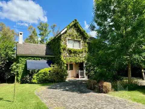 Venta Casa 4 ambientes Mayling Club de Campo