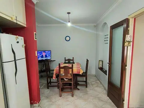 Casa 3 ambientes con 1 baño