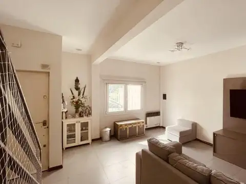 CASA EN VENTA - El Palomar