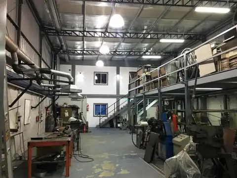 Galpon en Venta en Avellaneda, USD 500.000