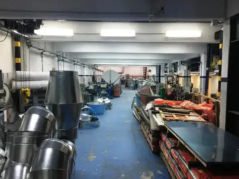 GALPON DE 947 M2 CUBIERTOS. CASELLA PIÑERO 600 AVELLANEDA