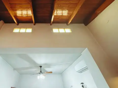 Casa 6 ambientes con 3 baños