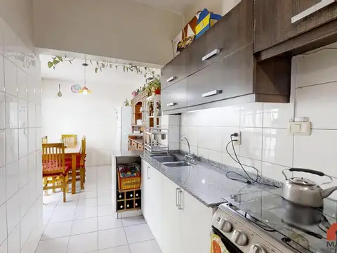 Casa en venta en olivos 5 Ambientes con Patio
