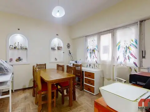 Casa 5 ambientes con 2 baños