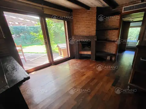 Casa 5 ambientes con 6 baños