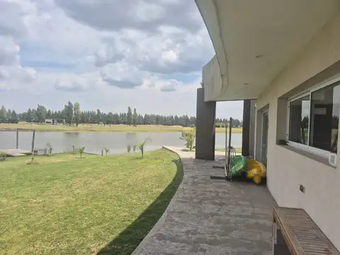 Casa en Alquiler de 3 dormitorios