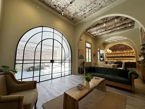 Casa en  venta en Lourdes 3 dormitorios cochera y patio