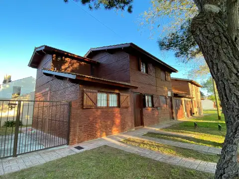 Casa 3 ambientes con 2 baños