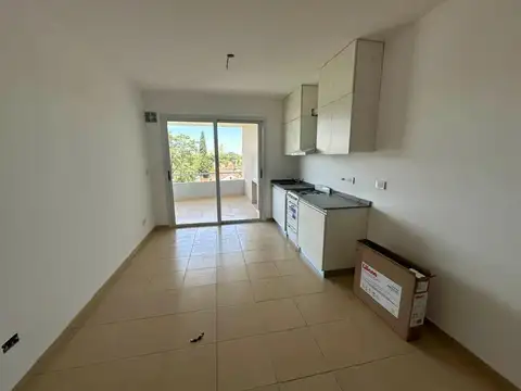 Ocantos 300, Piso 1