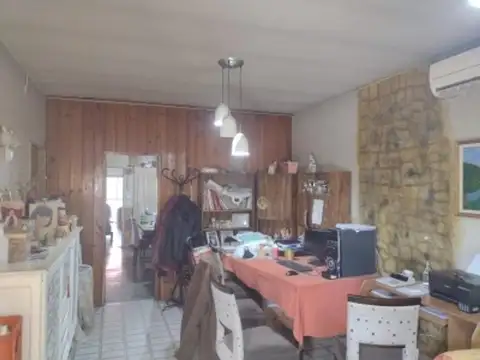 CASA en zona céntrica en Matheu