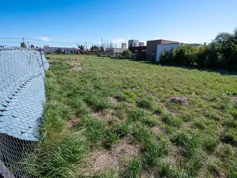 Venta lote en Funes Town de 600 m2 PERMUTAS