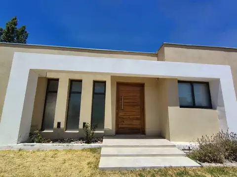 Se vende casa en Maipú, Mendoza