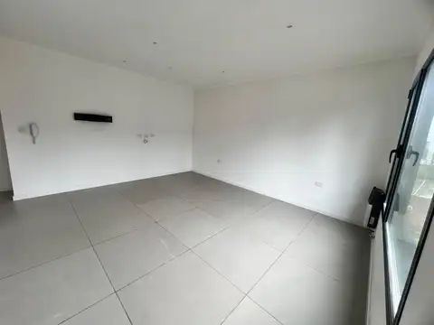 Departamento en Alquiler en Centro De Lujan, $ 720.000