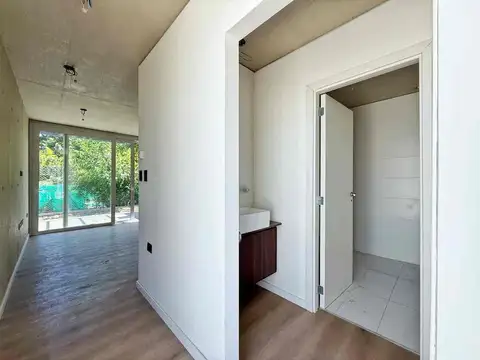 Casa 2 ambientes con 1 baño