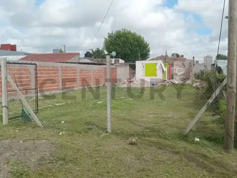 Terreno en venta en VILLA CASTELLS , 504 e/ 4 y 5