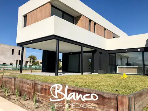Puertos del Lago - Vistas 100
