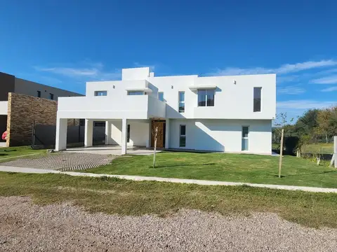 Casa en Venta en Juana Koslay, Juan Martín de Pueyrredón