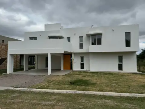 Casa en Venta en Juana Koslay, Juan Martín de Pueyrredón