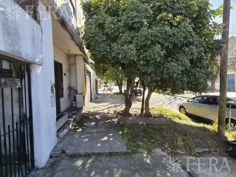 Venta PH 5 ambientes con patio en Wilde