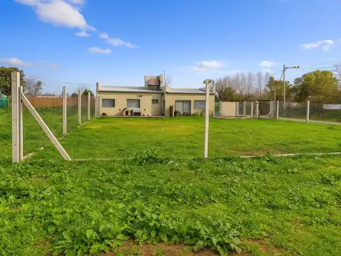 Terrenos y Lotes en Venta en Los Hornos [Cod: 1-7301718]
