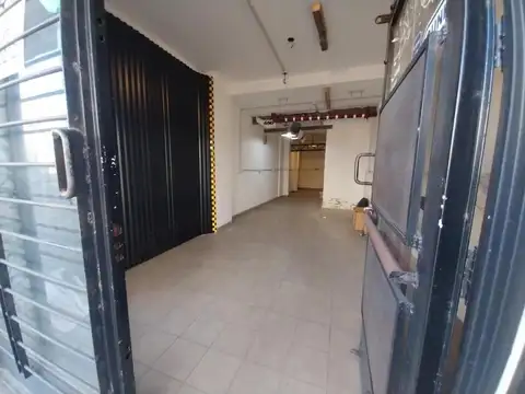 Alquiler Local Monroe en Muy Buen Estado 