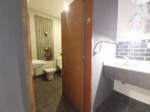 Alquiler Local Monroe en Muy Buen Estado 